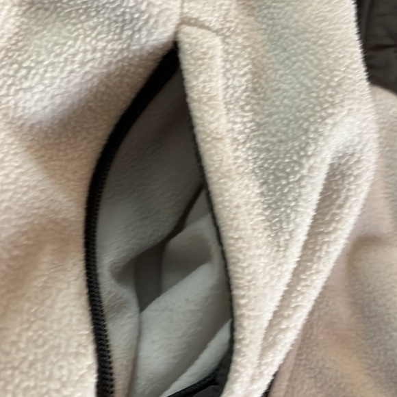 The North Face gray & white jacket size: small - Picture 3 of 10
